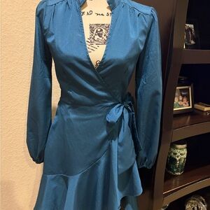 Chic Long Sleeve Blue Wrap Dress